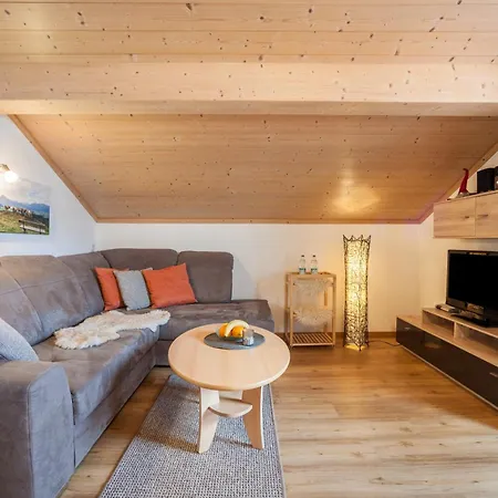 Schlossberg Apartment Hopferau
